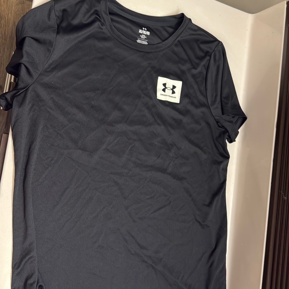 UA T